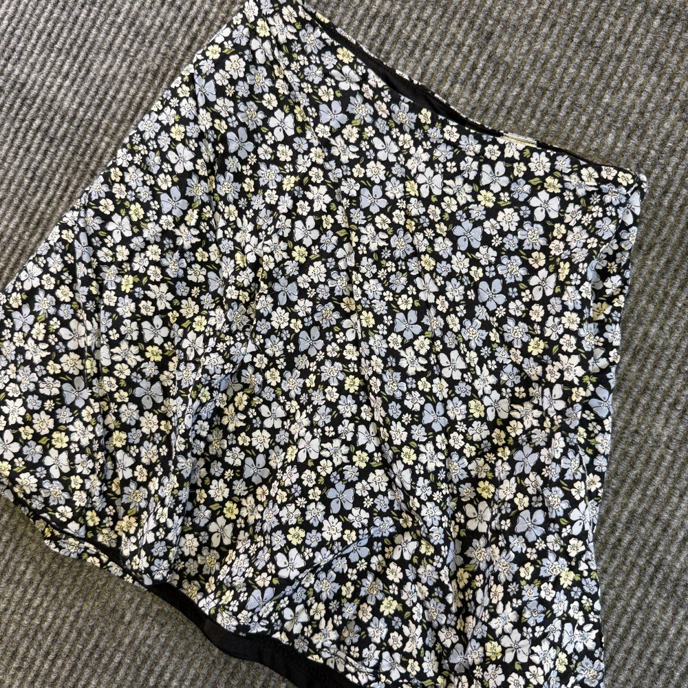 H&M Divided Womens Size 2 Floral Mini Skirt Black Blue A Line Zip Lined
